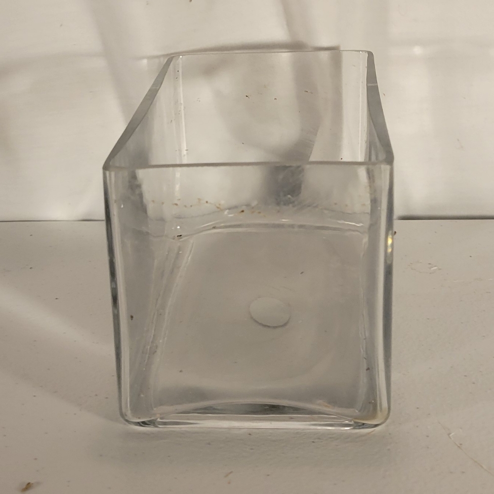 Rectangular Vase - Picture 4 of 4